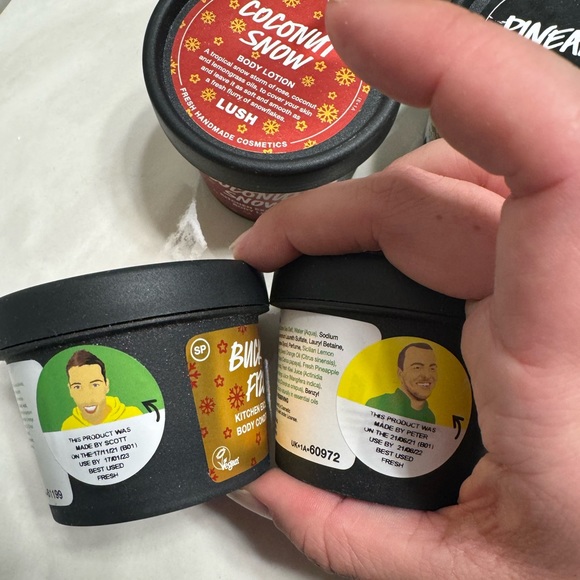 Lush Body Washes Bath Bombs Lotions and Scrubs - Picture 4 of 13